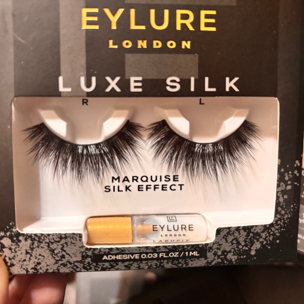 Bulk NEW Eyelure Luxe Silk Lashes w/adhesive 20 Pairs